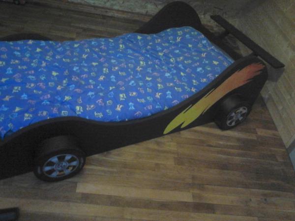 Lit voiture